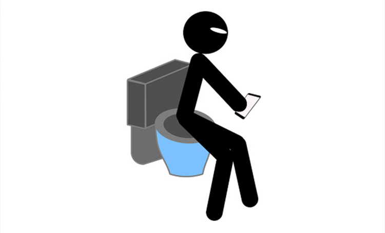 上厕所玩手机竟有这危害?看得菊花一紧